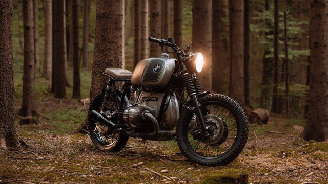 BMW R90/6 scrambler by Kontrast Kreations